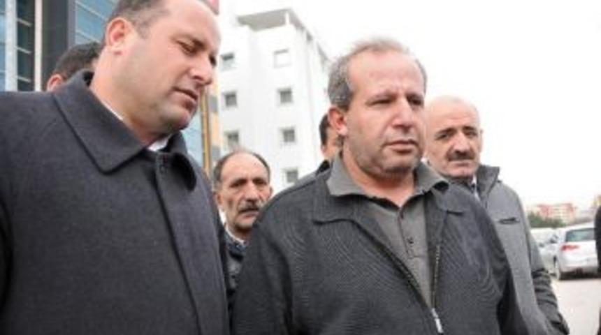 Vahşice &Ouml;ld&uuml;r&uuml;len Gencin Babası İdam İstedi