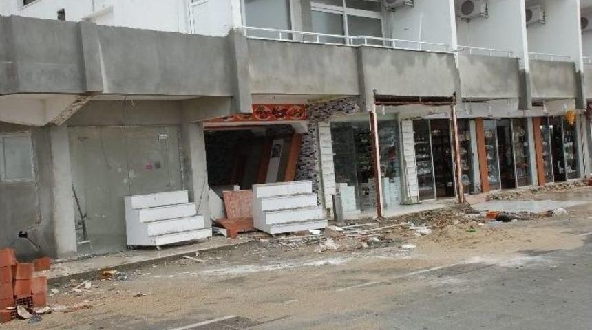 Altınkum&rsquo;u Geliştirme Ve G&uuml;zelleştirme &Ccedil;alışmaları Devam Ediyor