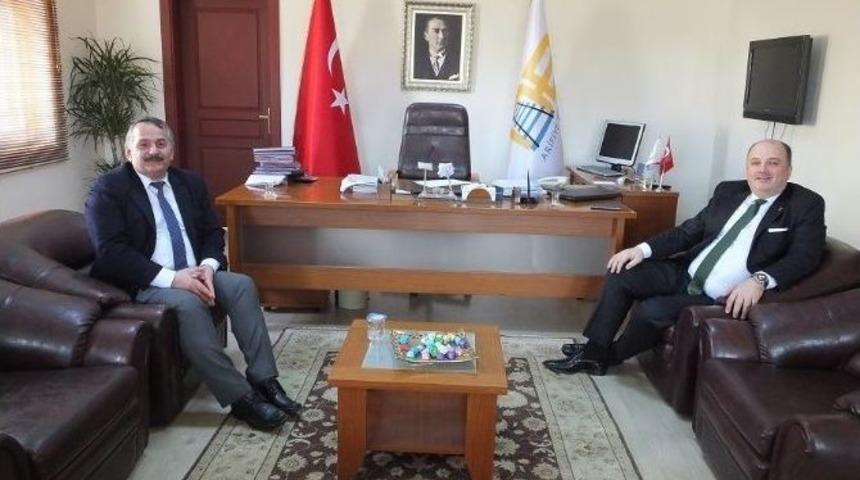 Sara&ccedil;, Arifiye Belediye Başkanı Karakulluk&ccedil;u&rsquo;ya Projelerini Anlattı