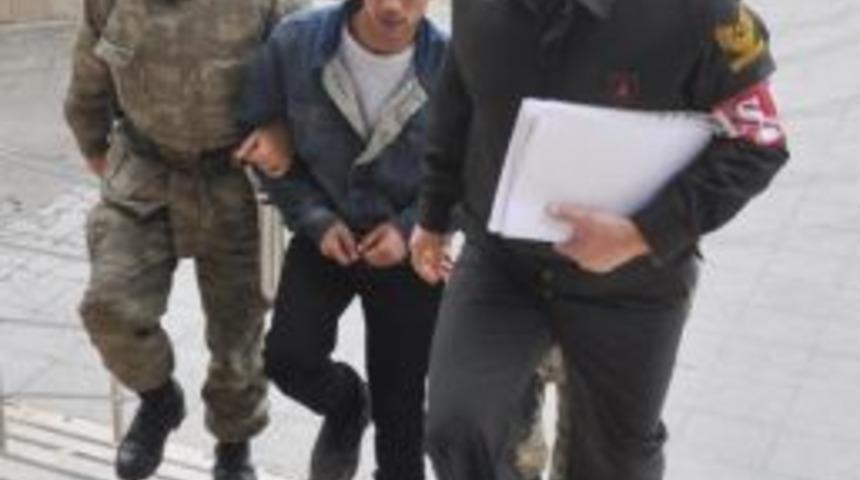 Askerden Izinli Geldi, &Uuml;vey Annesini 30 Bı&ccedil;ak Darbesiyle &Ouml;ld&uuml;rd&uuml; (2)