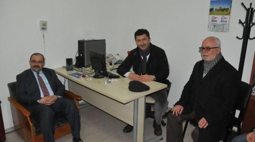 İsmail Ustaoğlu, A&ccedil;gd&rsquo;yi Ziyaret Etti