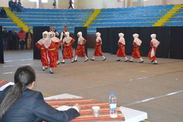 Büyükşehir Belediyesi Halk Oyunları Ekibi Birinci Oldu