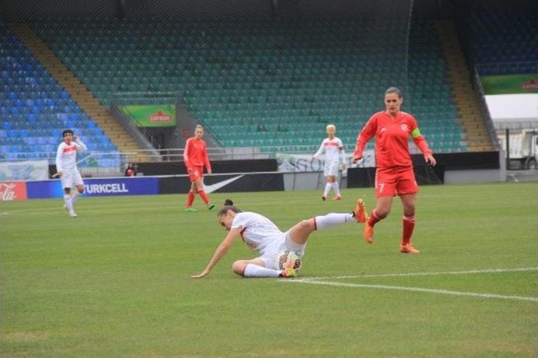 Bayan Futbol Milli Takımı Hazırlık Ma&ccedil;ı