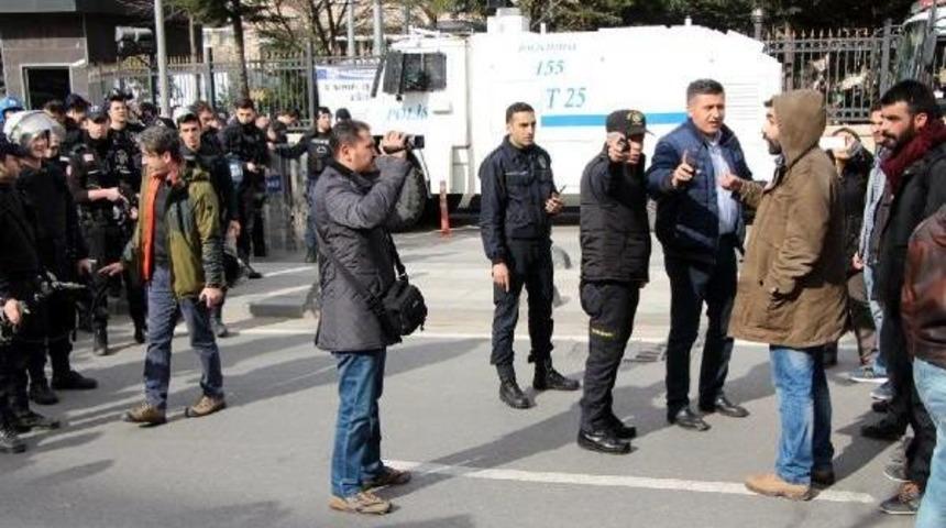 Marmara &Uuml;niversitesi'nde Gerginlik