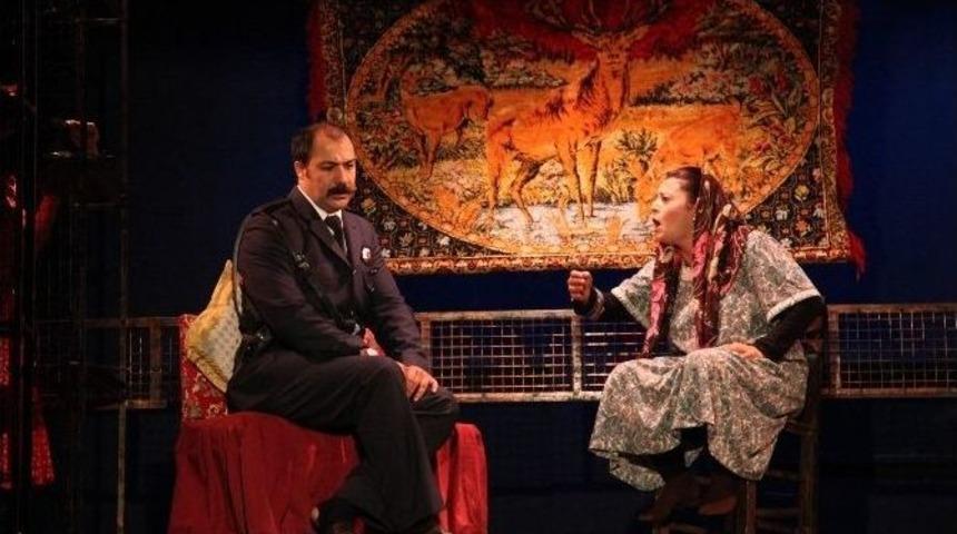 Eskişehir Büyükşehir Belediyesi Şehir Tiyatroları’na İki Ödül