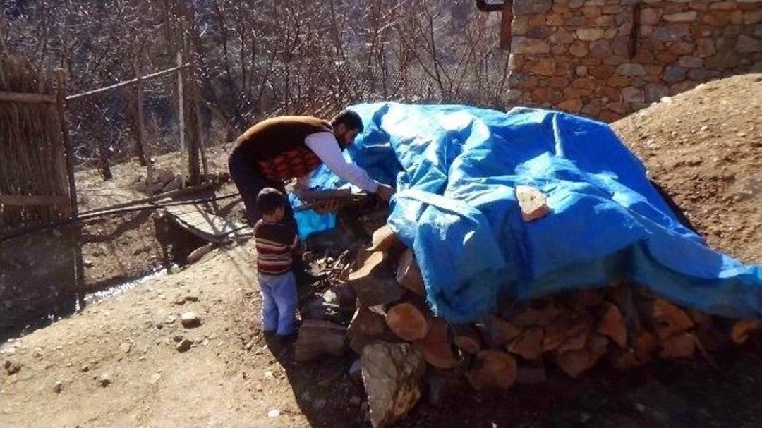 Kulp&rsquo;ta D&ouml;rt &Ccedil;ocuğu L&ouml;semi Olan Ailenin Dramı Y&uuml;rek Burkuyor