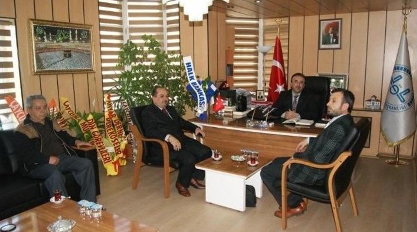 M&uuml;ft&uuml; Araklıoğlu&rsquo;na Hayırlı Olsun Ziyaretleri S&uuml;r&uuml;yor