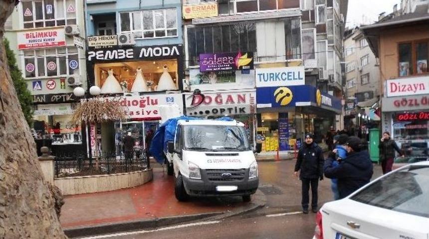 Kaldırımlara Park Edenlere Ceza Yağdı