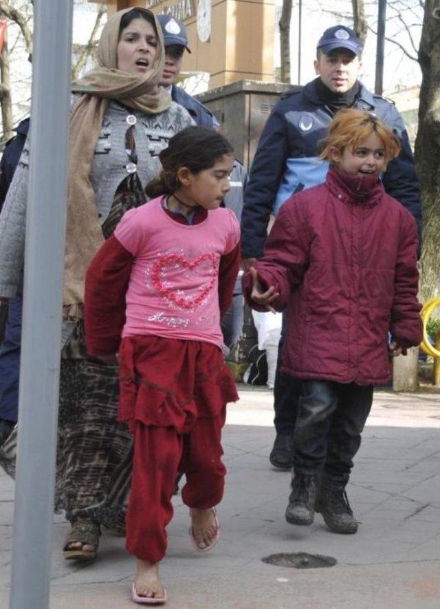 Zabıta, Suriyeli Dilencileri Yakalayıp Kayıt Altına Aldı