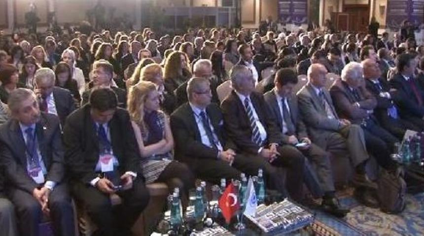 Vali Şahin "vahşi Bir Uluslararası Hukuk D&ouml;nemi Yaşıyoruz"