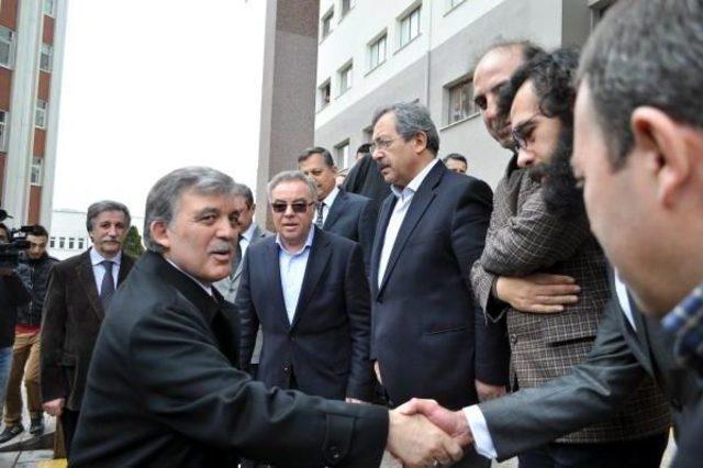 Abdullah Gül, Babası Ve Bir Yakınını Hastanede Ziyaret Etti