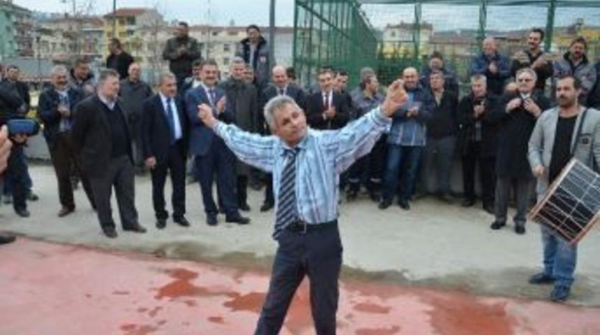 Toplu S&ouml;zleşmeye Davullu Zurnalı Kutlama