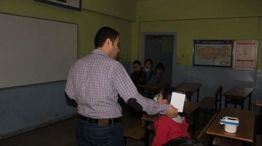Cizre&rsquo;de &Ouml;ğrenciler G&ouml;z Taramasından Ge&ccedil;irildi