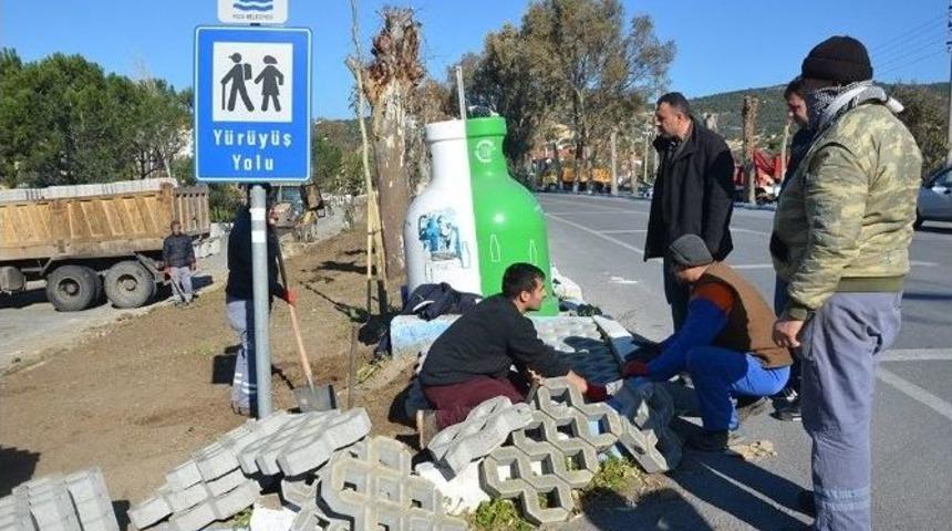 Fo&ccedil;a&rsquo;da Yol Yapım Ve Kaldırım &Ccedil;alışmaları