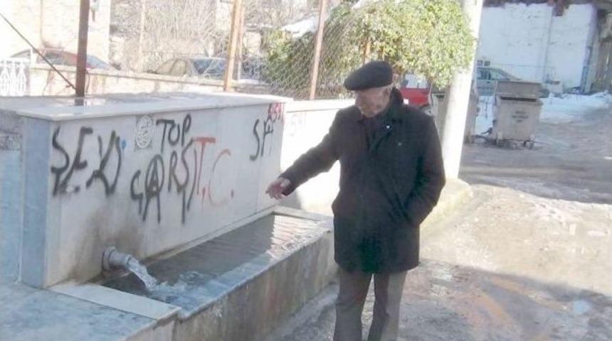 Yağışlar &Ccedil;eşmeleri Coşturdu