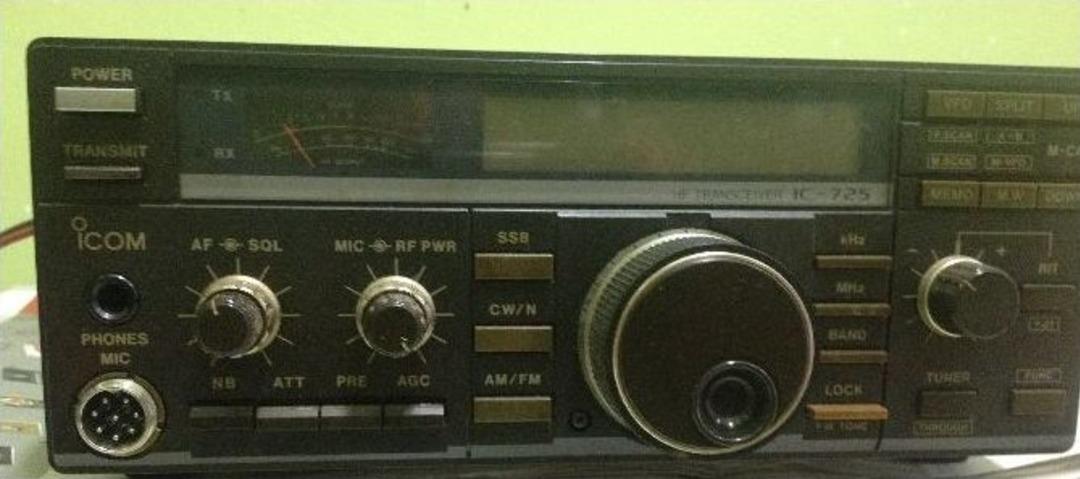 &Ouml;len Gazetecinin Ailesi Telsiz İstasyonunu Edremit Trac Şubesine Hediye Etti