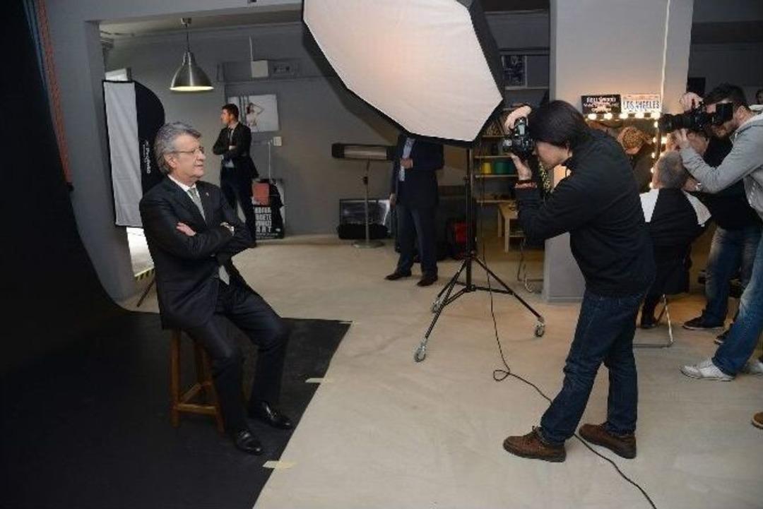 Japon Fotoğraf Sanat&ccedil;ısı Tanaka İş Adamlarını Fotoğrafladı