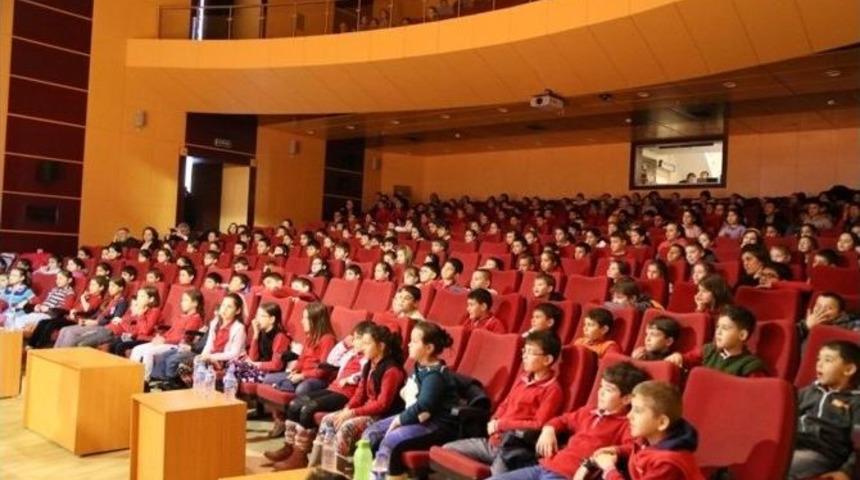 Kırklareli&rsquo;nde 706 &Ouml;ğrenci Tiyatro İle Buluştu