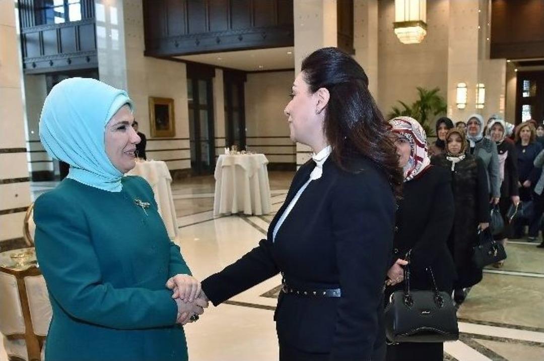 Emine Erdoğan&rsquo;dan Saray&rsquo;da Vali Eşlerine &Ouml;ğle Yemeği