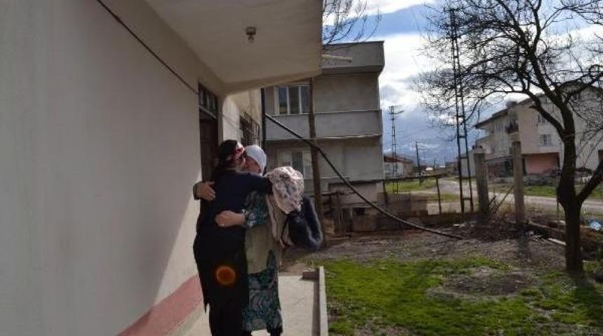 Ukrayna'dan Ka&ccedil;an Ahıskalı T&uuml;rkler İneg&ouml;l'e Geldi