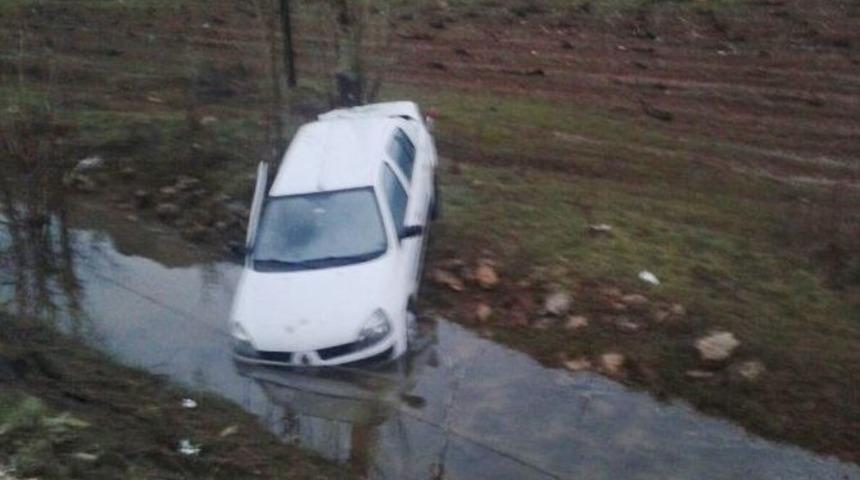 Adıyaman&rsquo;da Otomobil Takla Attı: 1 Yaralı