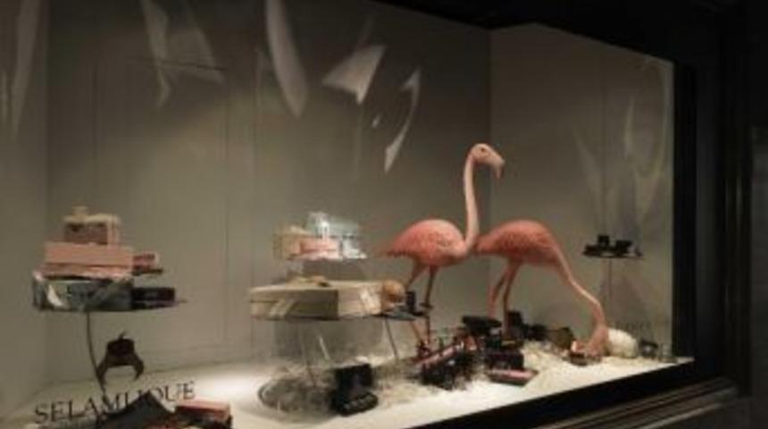 Turkish Selamlique On Harrods's First Food-Theme Shop Windows