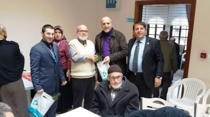 Emekli Evinde Doğum G&uuml;n&uuml; Heyecanı