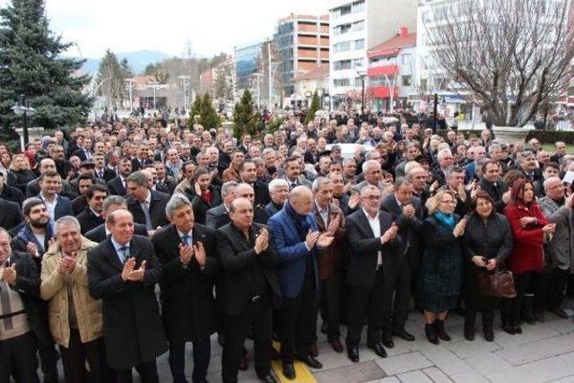 Ak Partili Eski Yöneticiden, Valiyi Uğurlayanlara 'tuhaf' Gönderme