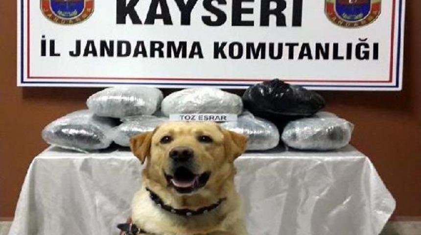 Jandarmadan Trende Esrar Operasyonu