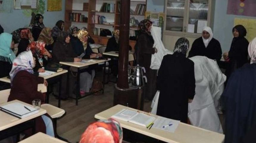 İslahiye&rsquo;De Cenaze Yıkama Ve Kefenleme Semineri
