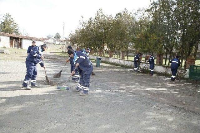 Odunpazarı’nda Çöp Konteynerleri Yenileniyor