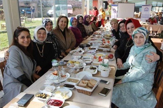 Başkan Eşleri Gebze’de Buluştu