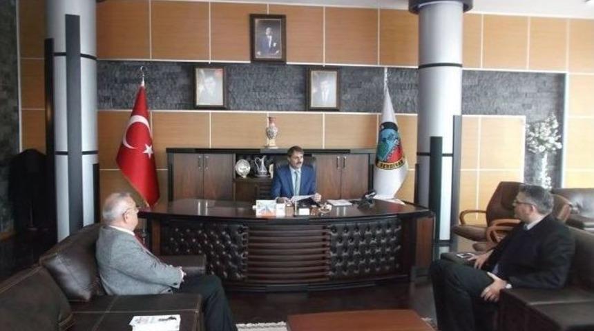 Levent Ulusoy Serdivan Belediye Başkanı Yusuf Alemdarı Ziyaret Etti