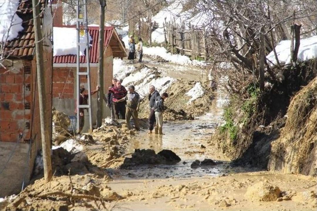 Kastamonu&rsquo;da Heyelan Tehlikesi S&uuml;r&uuml;yor
