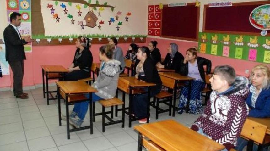 Romanlar I&ccedil;in Okuma Yazma Kursu