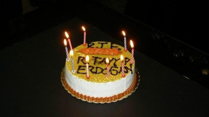 Cumhurbaşkanı Erdoğan&rsquo;ın Doğum G&uuml;n&uuml; Diyarbakır&rsquo;da Kutlandı