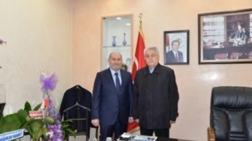 Eski Başkandan P&uuml;sk&uuml;ll&uuml;&rsquo;ye Ziyaret