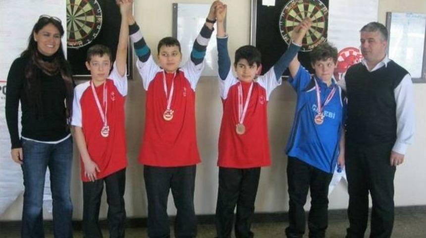 Boz&uuml;y&uuml;k&rsquo;te Dart Sporcularının Başarıları Artıyor