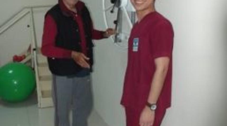 Kurtlar Vadisi&rsquo;nin Ak Sa&ccedil;lısı Parkinsons Tedavisinde