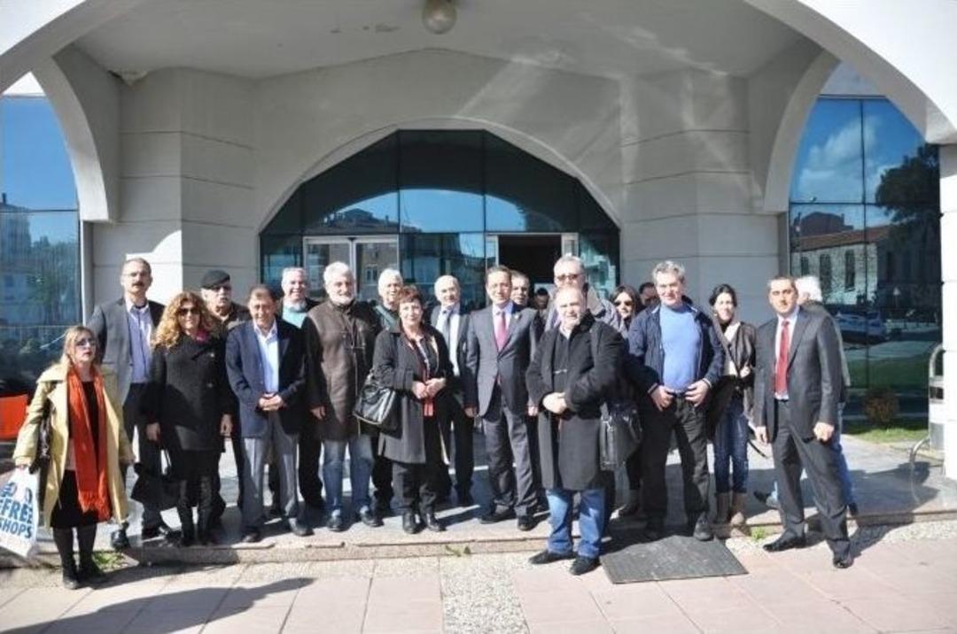 Barış Mesajları Ayvalık&rsquo;tan Verildi