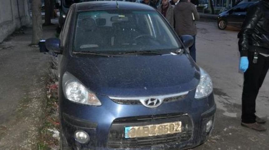 &Ccedil;alıntı Aracın Plakalarına &Ccedil;amurla Kamuflaj