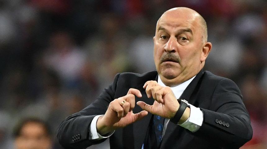 Rusya, Stanislav Cherchesov'un sözleşmesini uzattı