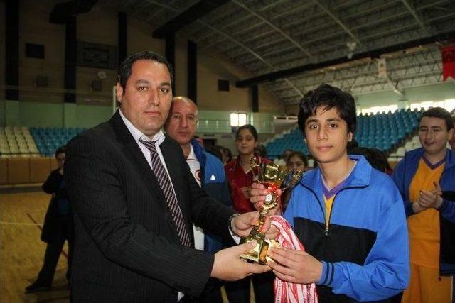 Yıldızlar Basketbol Müsabakaları Yapıldı