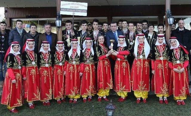 Halkoyunları Türkiye Şampiyonası Atakum’da