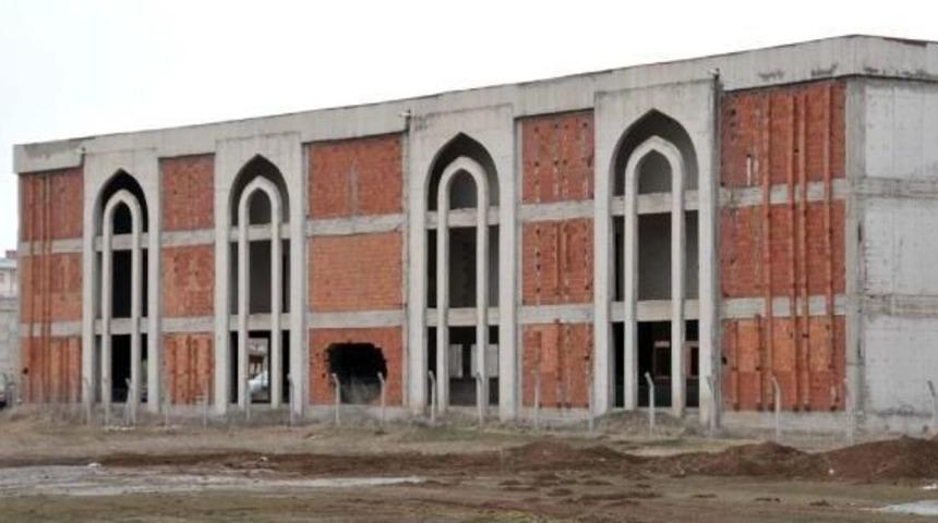 Medrese Olacaktı, 28 Şubat'a Takılınca Tinerci Mekanı Oldu