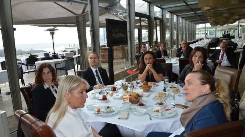 T&uuml;rsab Genel Başkanı&rsquo;ndan Kuşadası&rsquo;na Yatırım &Ccedil;ağrısı