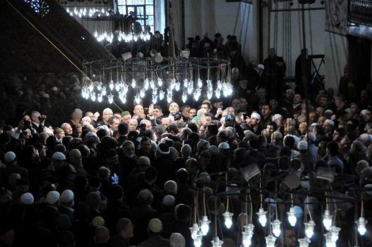 Ahmedinejad’a Bursa’da Sevgi Seli G3