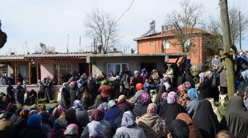 Bilgen &Ouml;ğretmen G&ouml;zyaşlarıyla Uğurlandı