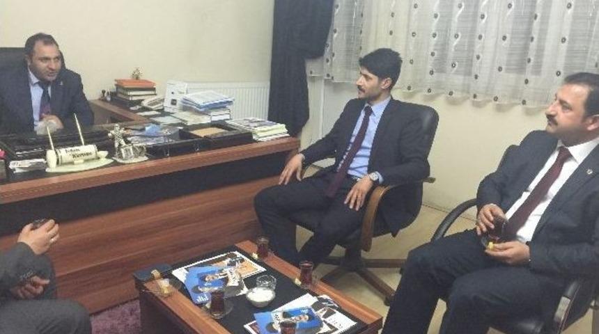 Teşkilatlar Ferit Keleş&rsquo;i Bağrına Bastı&hellip;