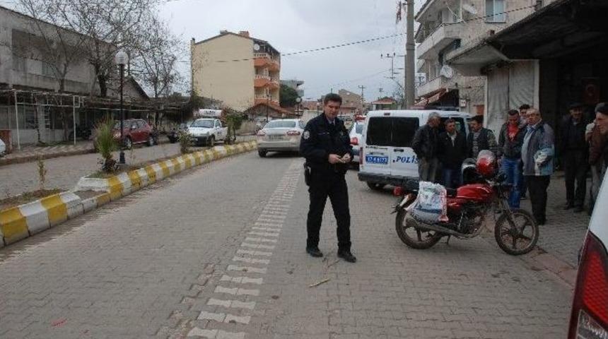 Motosiklet İle Otomobil &Ccedil;arpıştı; 1 Yaralı